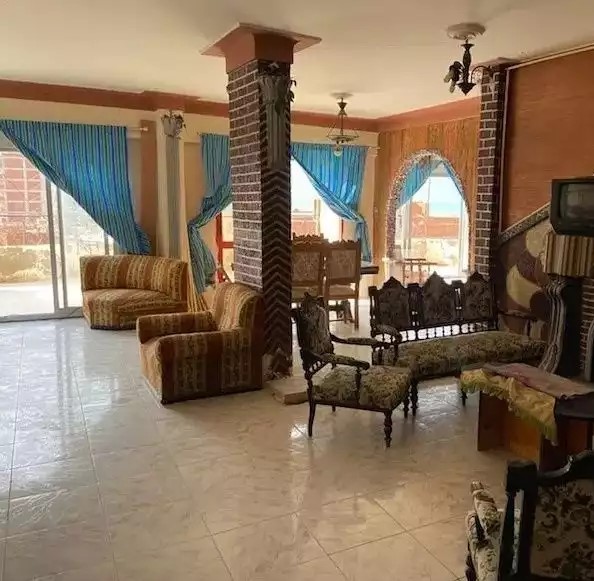 seaview duplex with roof دوبلكس بالروف علي البحر